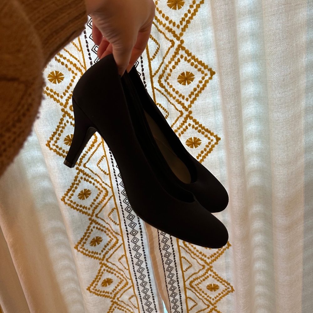 Black heels